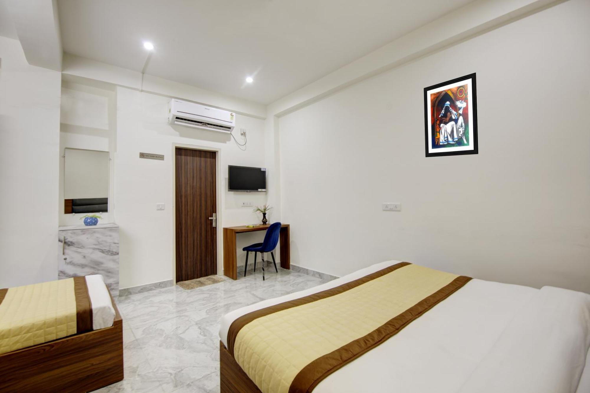 Hotel S B Inn - Near New Delhi Railway Station Paharganj Buitenkant foto